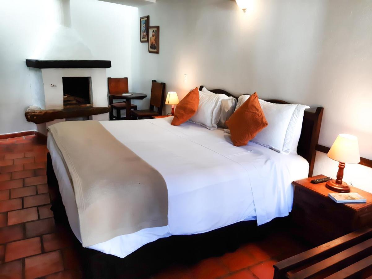 Hotel Meson De Los Virreyes ビージャ・デ・レイバ エクステリア 写真
